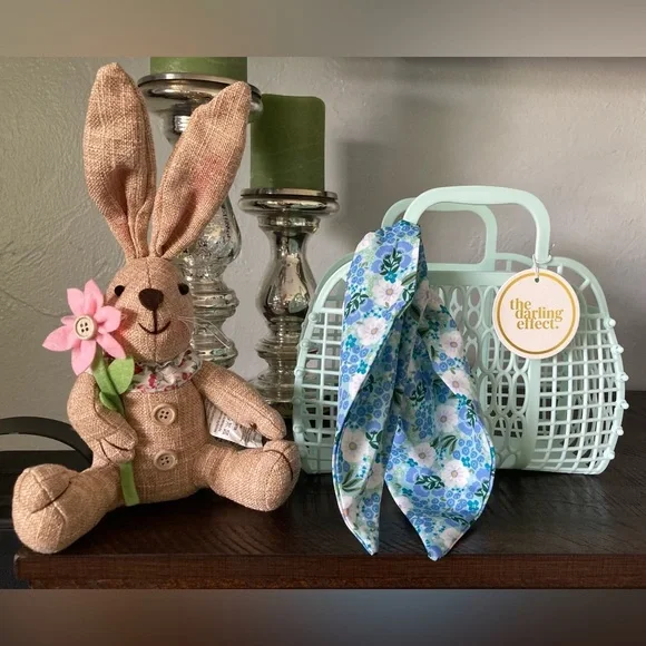 So-Jelly Basket Blue With Flowered Hair Scarf - Picture 3 of 6